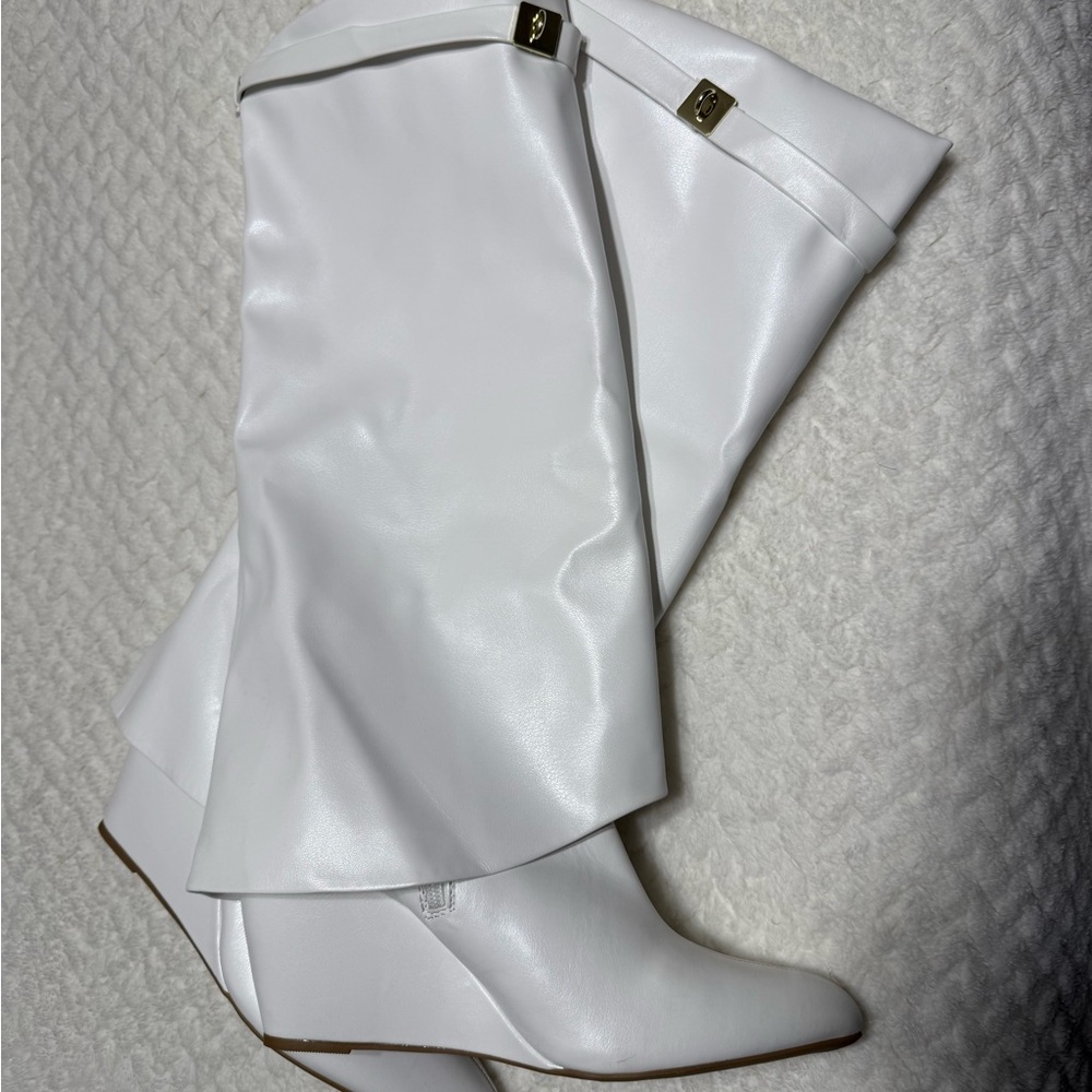 Elegant White Women's Boots
